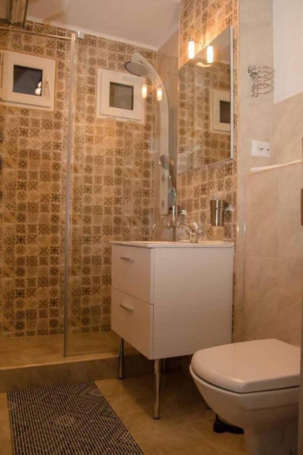 Colonial Touch Apartament Braşov Eksteriør bilde